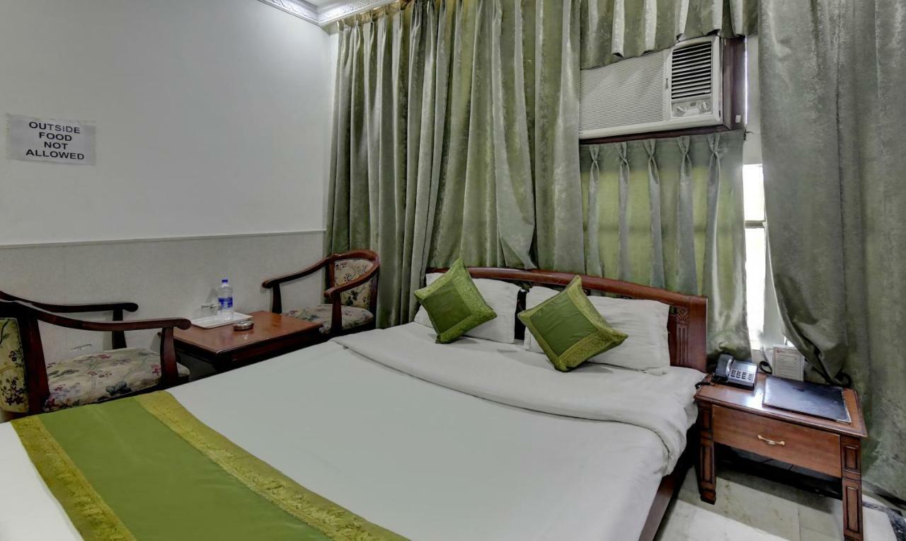 Treebo Trend Corporate Inn Chandigarh Exterior photo