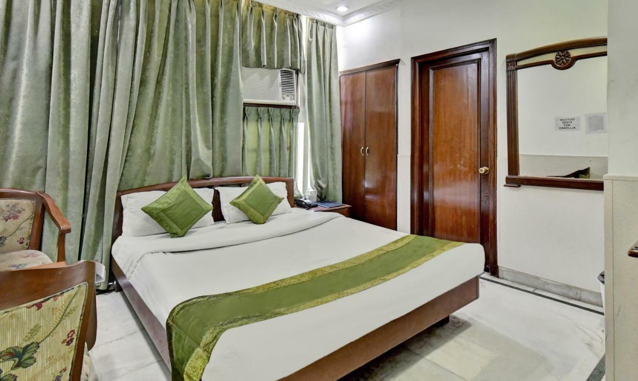 Treebo Trend Corporate Inn Chandigarh Exterior photo