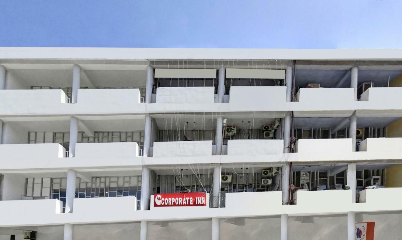 Treebo Trend Corporate Inn Chandigarh Exterior photo